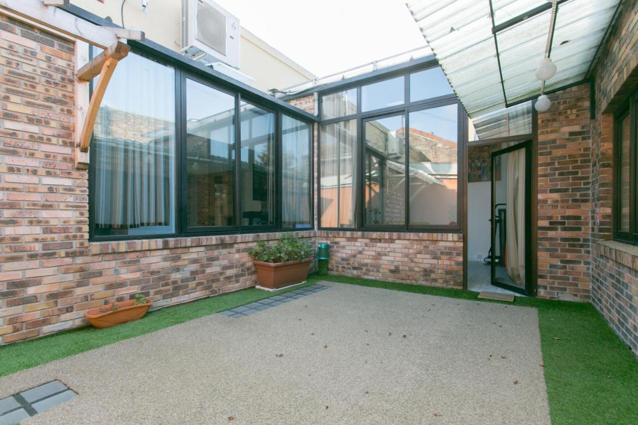 Paris East Side Lodge Pantin Luaran gambar