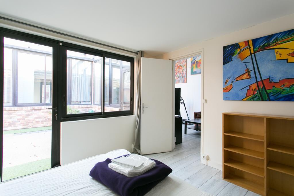 Paris East Side Lodge Pantin Luaran gambar