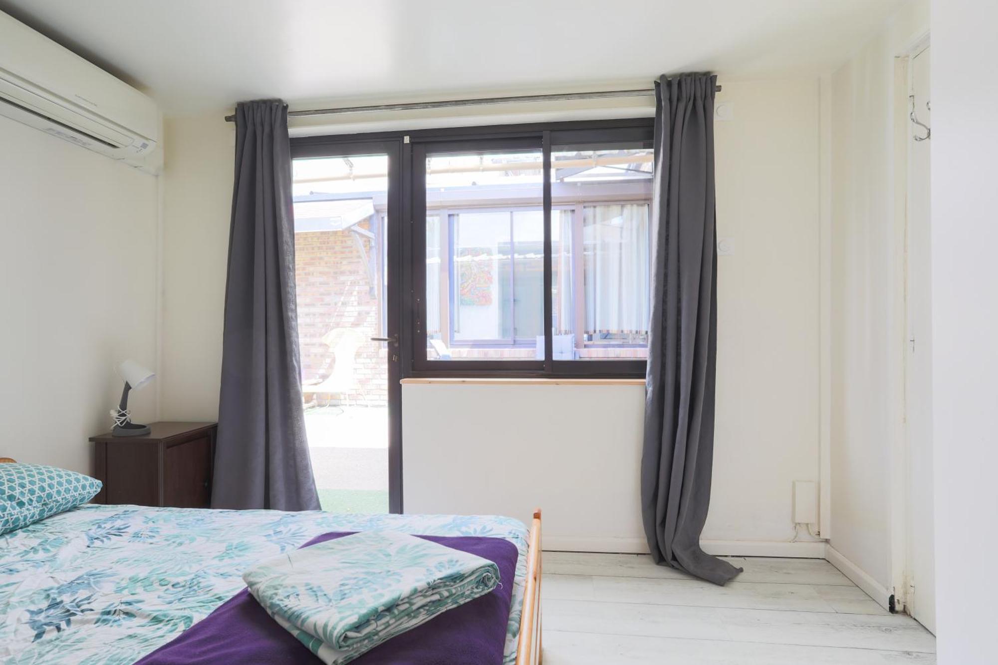 Paris East Side Lodge Pantin Luaran gambar