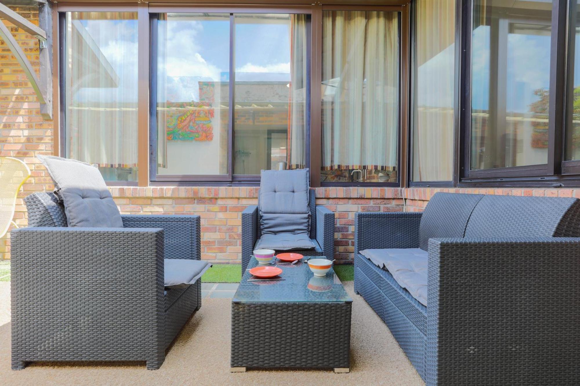 Paris East Side Lodge Pantin Luaran gambar