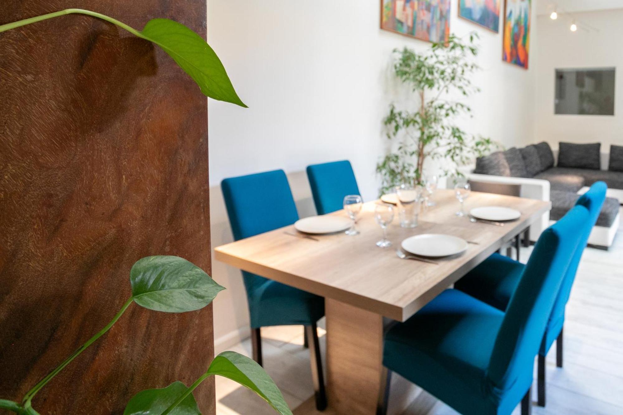 Paris East Side Lodge Pantin Luaran gambar