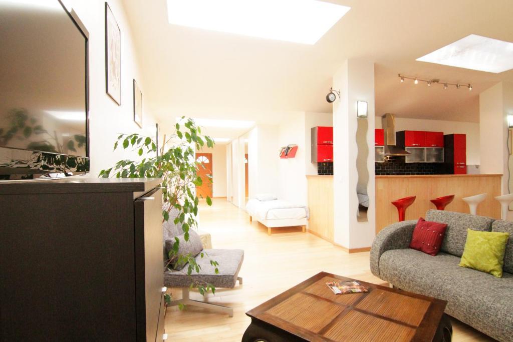 Paris East Side Lodge Pantin Bilik gambar