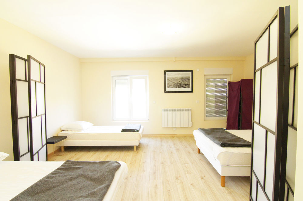 Paris East Side Lodge Pantin Luaran gambar