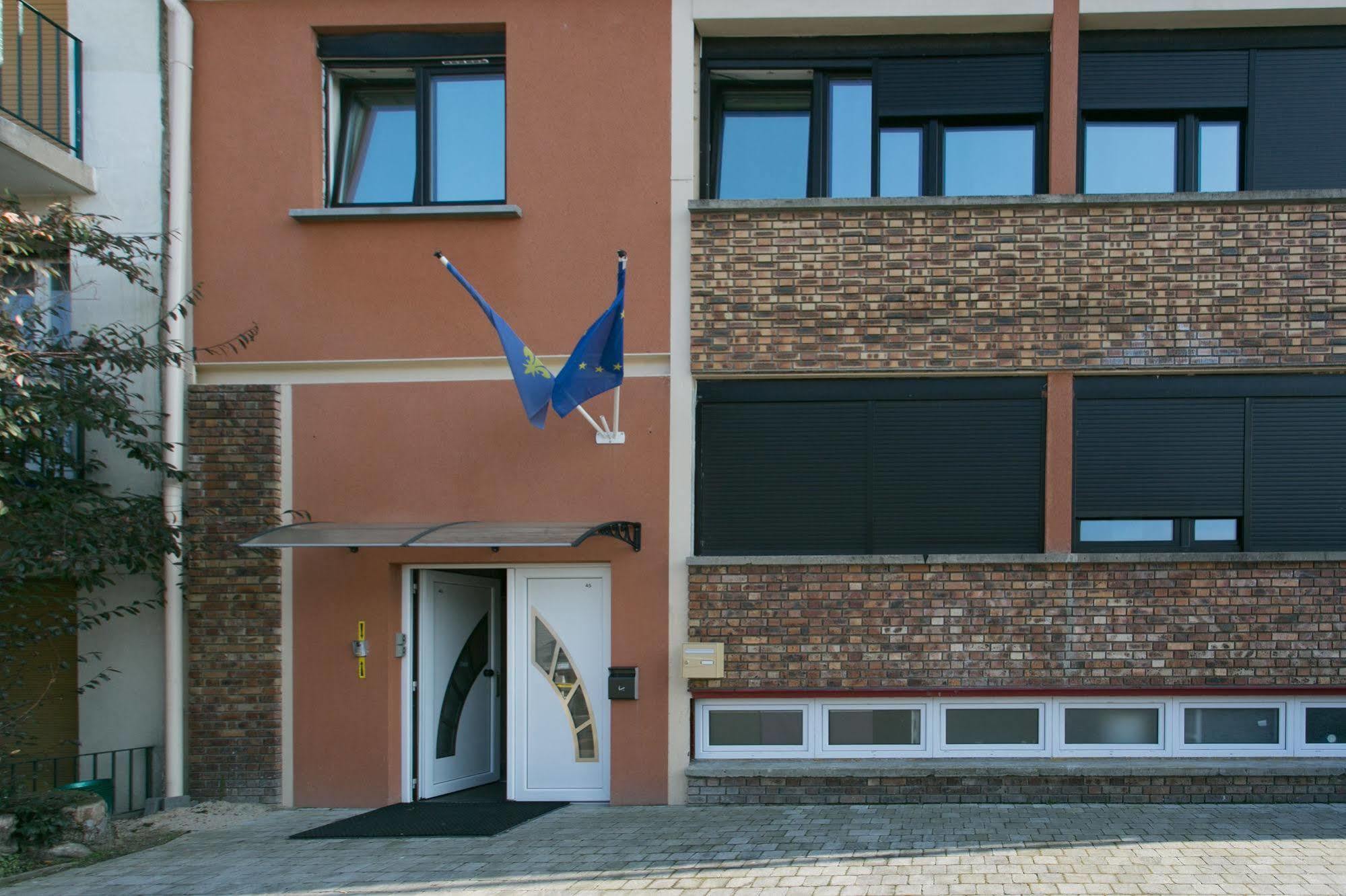 Paris East Side Lodge Pantin Luaran gambar