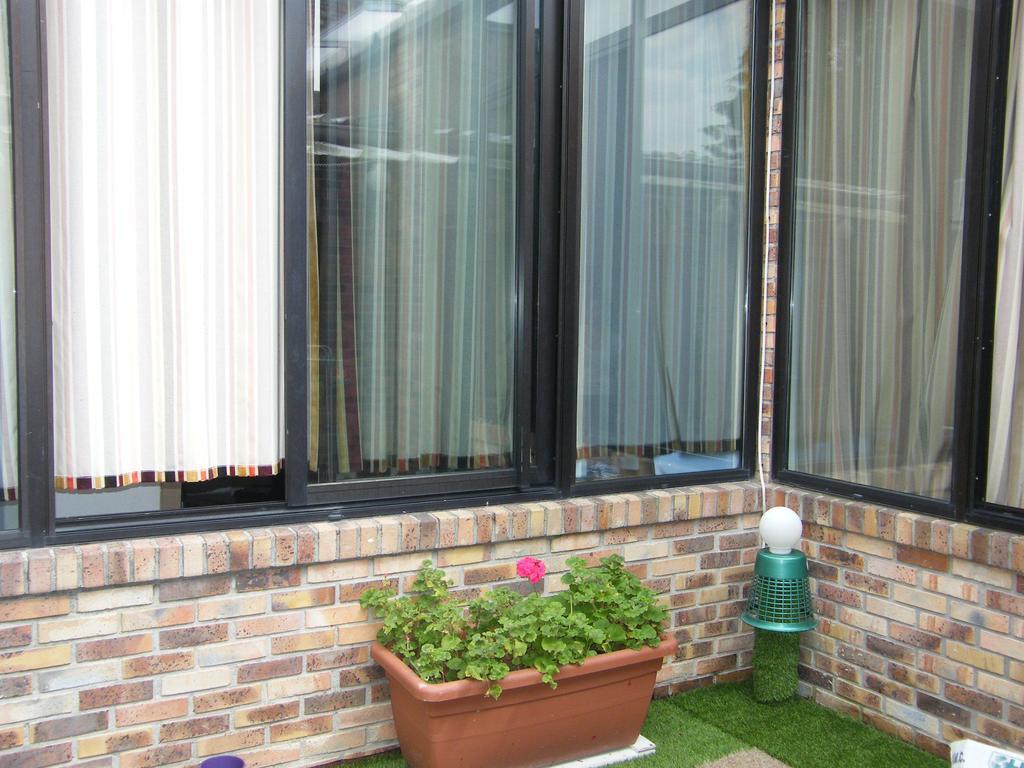 Paris East Side Lodge Pantin Bilik gambar